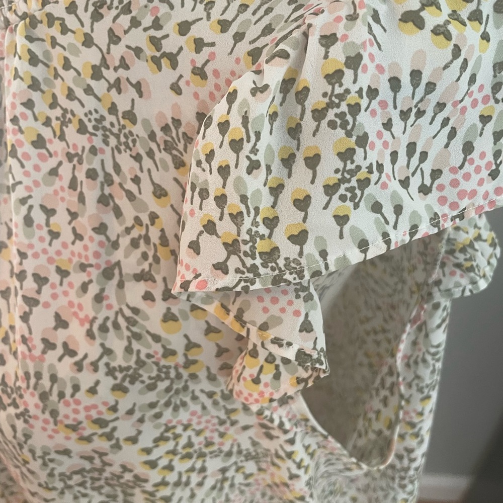 Loft Women’s Ruffle Blouse - Picture 5 of 6